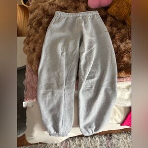 Light grey TNA Artizia sweatpants